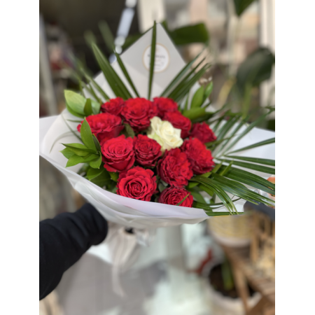 Vip ithal kırmızı &beyaz Rose